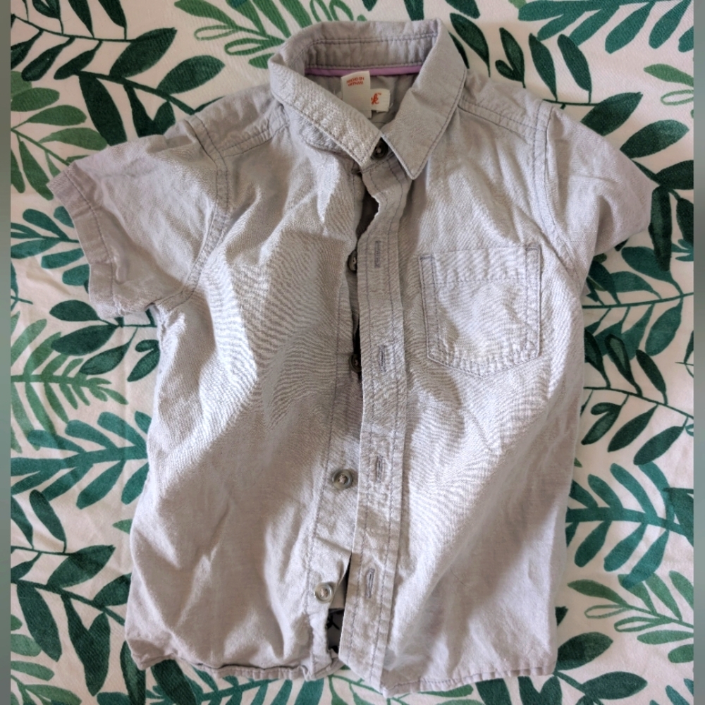 Cat & Jack Gray Button Down Shirt Classic Collar Lightweight